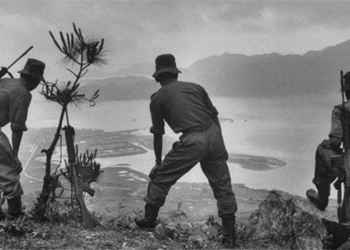 Hong Kong border guards catching illegals from Guangdong before 1980